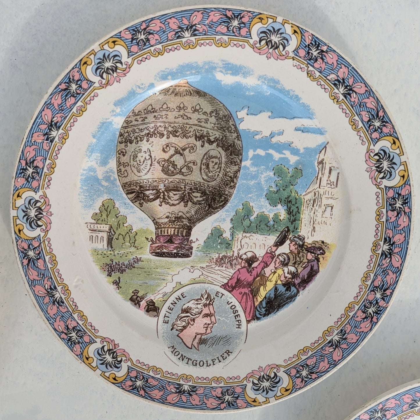 Assiette Digoin Sarreguemines histoire de l'avion
