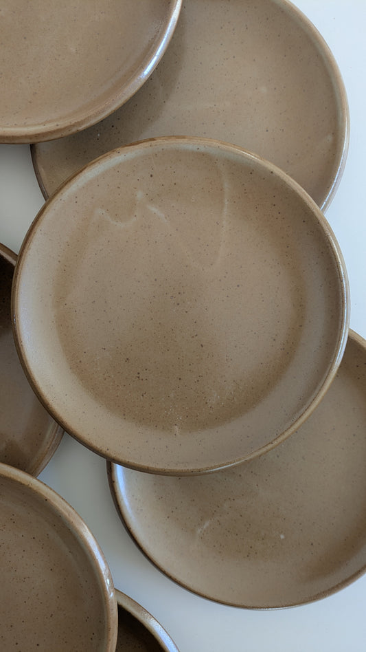 Assiettes à dessert en grès Brenne