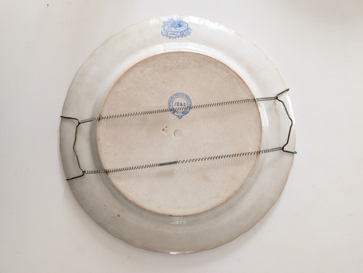 Grand Plat de Présentation Ancien en Terre de Fer / Faïence Anglaise Bleu – Décor "Asiatic Pheasant" (Estampillé JD&S – XIXe Siècle)