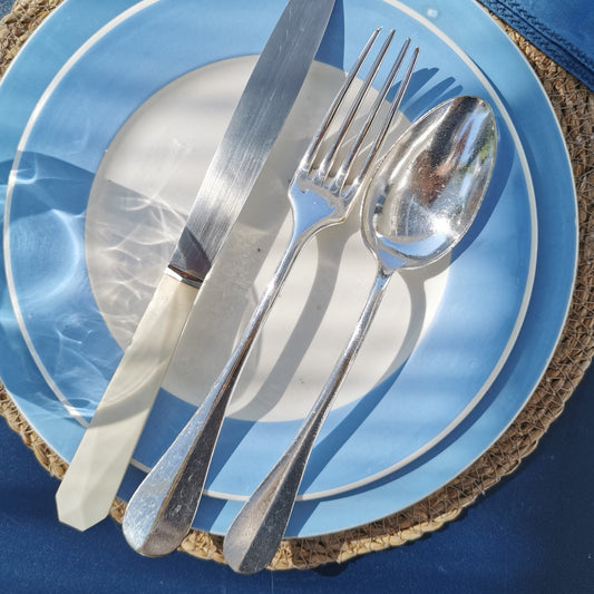 6 silver metal forks