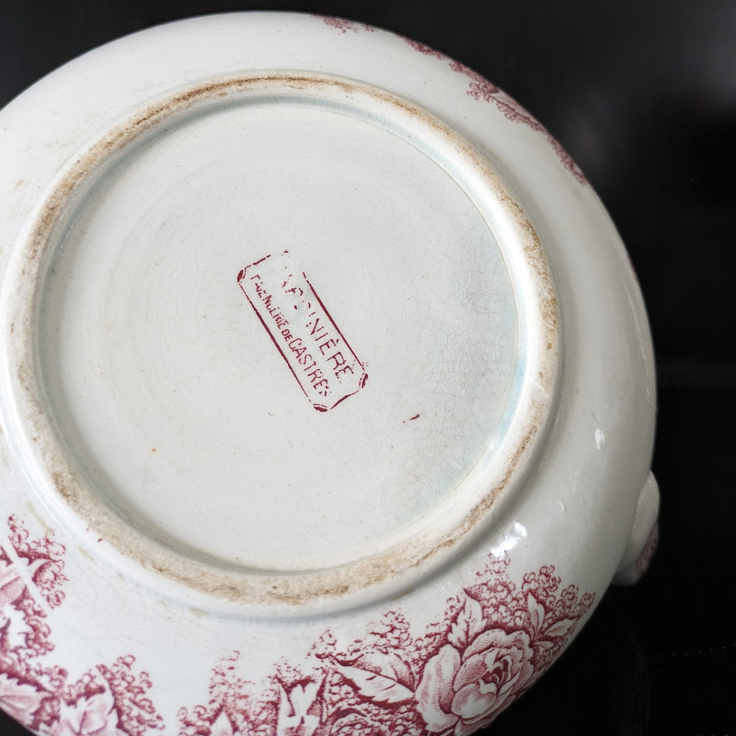 Old pitcher from the Castres earthenware factory with red floral decoration, Jardinière model