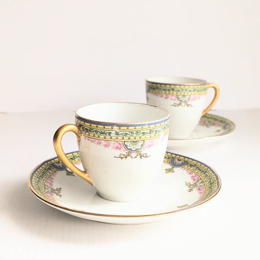 7 tasses et sous tasses en porcelaine de Limoges