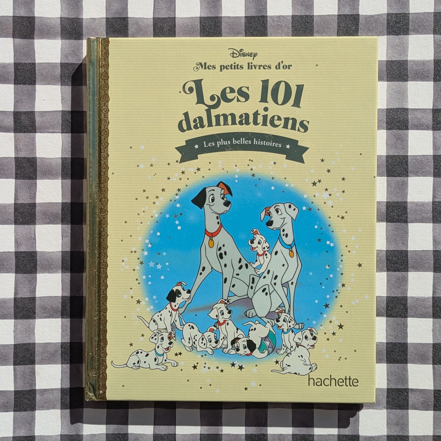 Album au choix parmi la collection collection Disney "mes petits livres d'or" Hachette