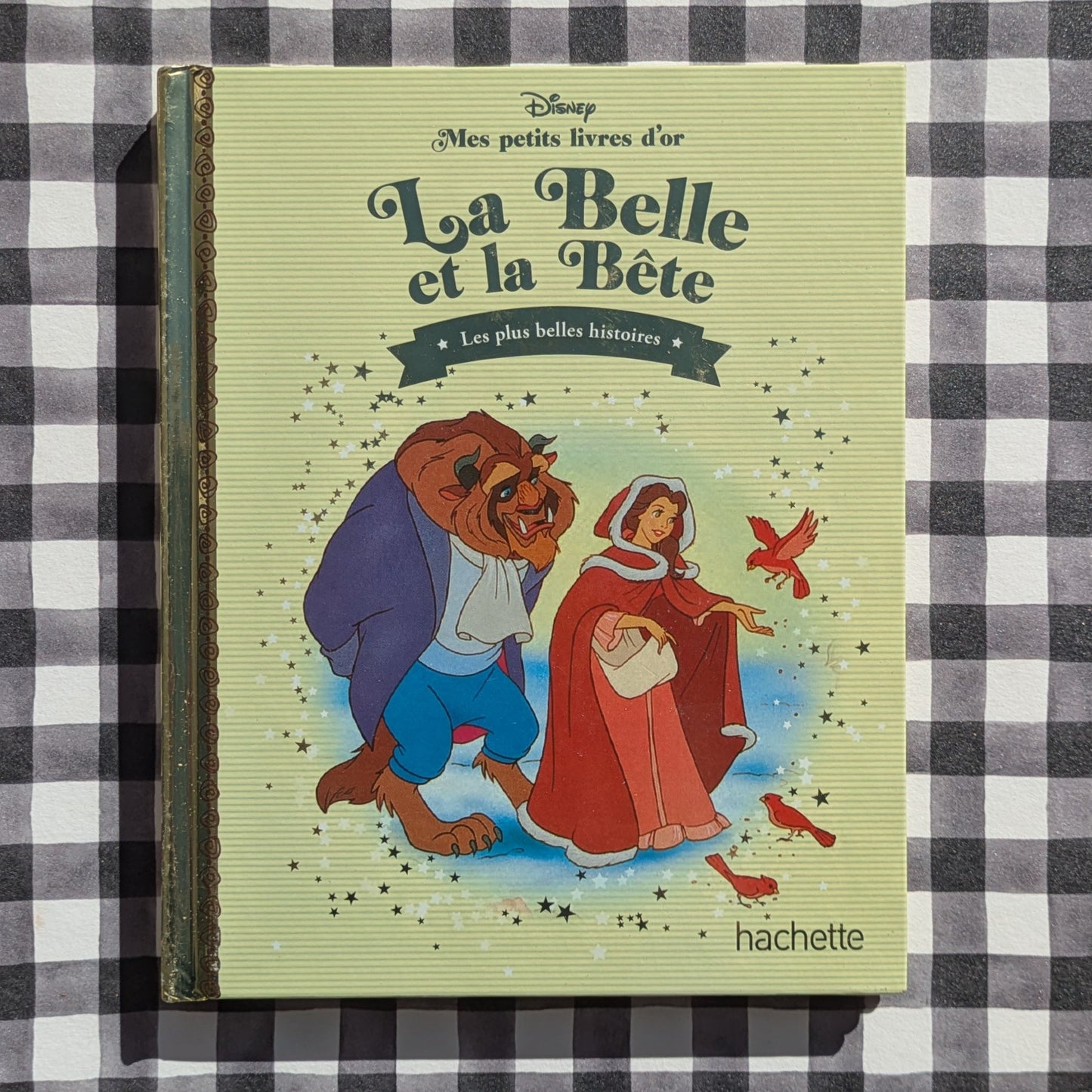 Album au choix parmi la collection collection Disney "mes petits livres d'or" Hachette