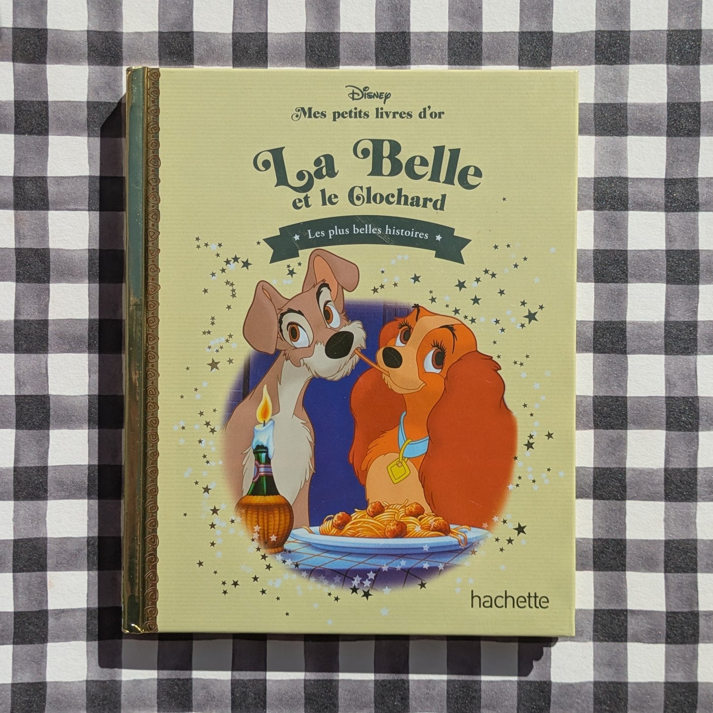 Album au choix parmi la collection collection Disney "mes petits livres d'or" Hachette