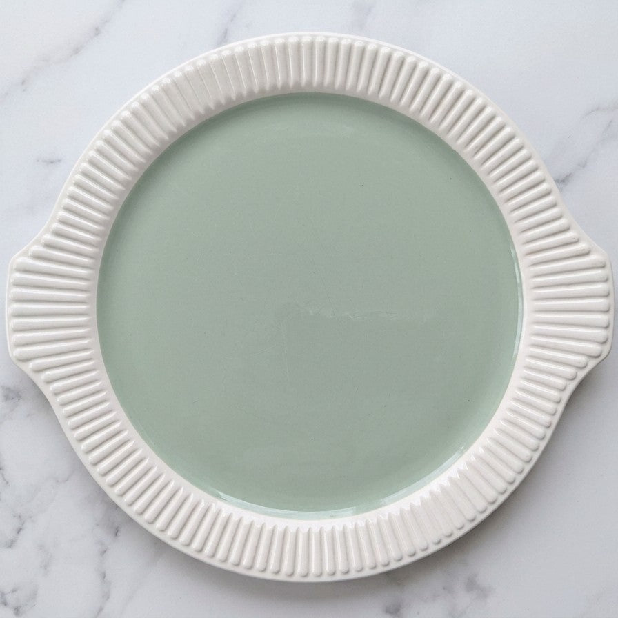 Plat à tarte Villeroy et Boch modèle Capri, bord plissée blanc ivoire et centre vert amande 