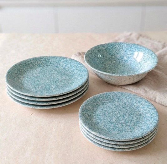 Lot vaisselle mouchetée menthe Italy