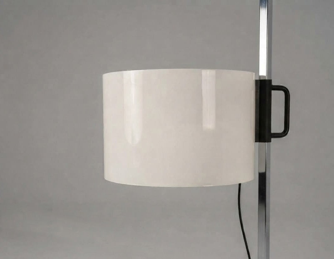 Miguel Milá — Paire de Lampadaires « TMC » (Édition Historique Originale)