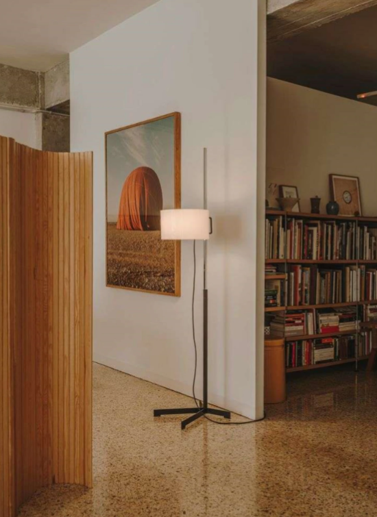 Miguel Milá — Paire de Lampadaires « TMC » (Édition Historique Originale)