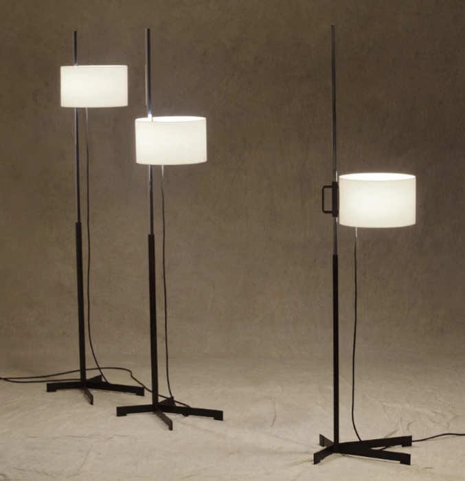 Miguel Milá — Paire de Lampadaires « TMC » (Édition Historique Originale)
