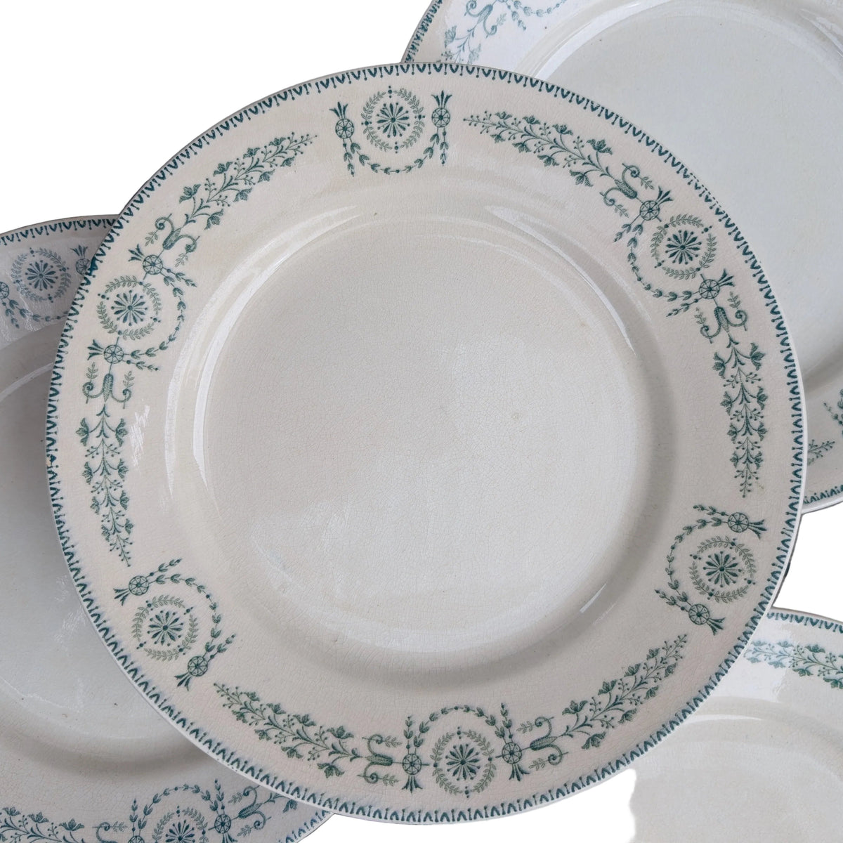 Lot de 4 Assiettes Anciennes Terre de Fer / Demi-Porcelaine – K&G Lunéville, Modèle "LAETITIA"