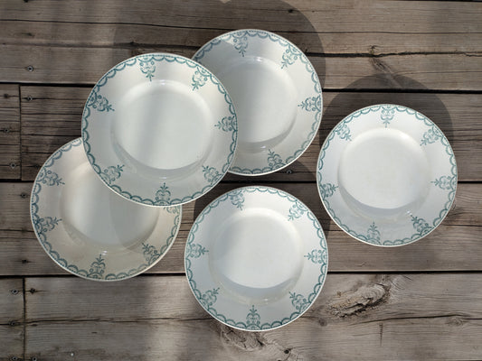 Lot vaisselle réservé