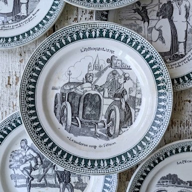 Série d'Assiettes Parlantes Anciennes Saint-Amand – Thème Sports & Humour, Circa 1930